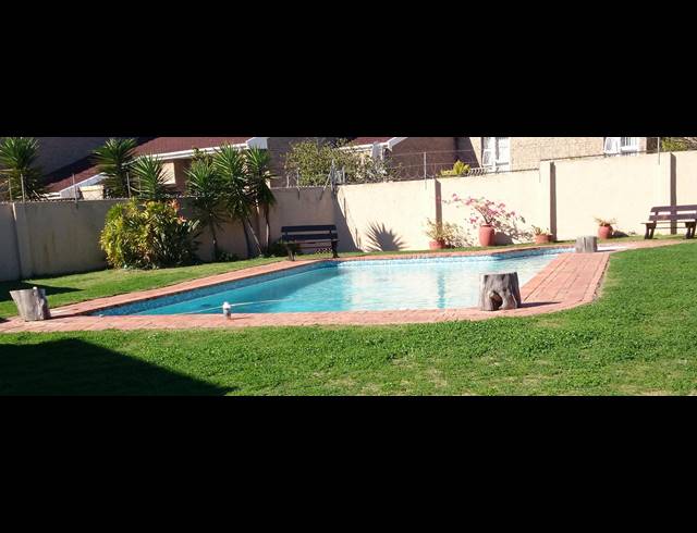 3 BEDROOM TOWNHOUSE RENTED IN SOUTH END